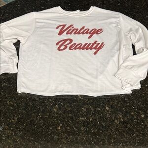 Vintage Beauty White and Red Women's cropped